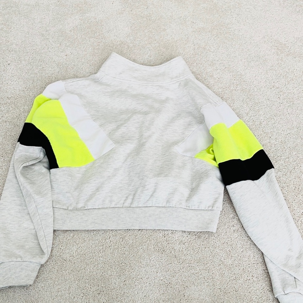 H&M crop top sweater - Picture 5 of 6